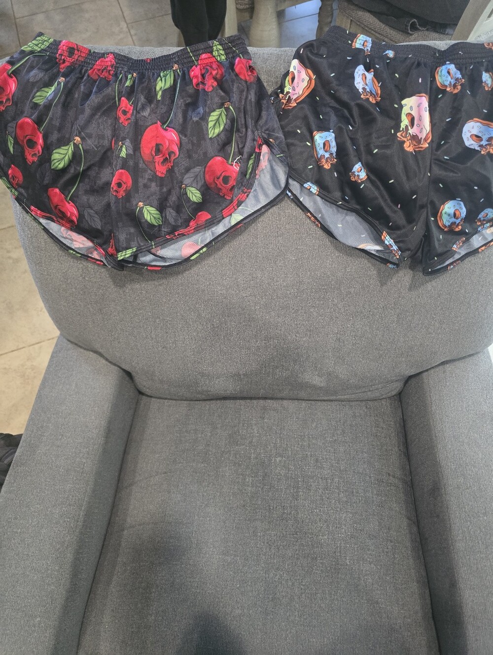 Source Unknown Black Floral & Novelty Print Women’s Shorts Duo